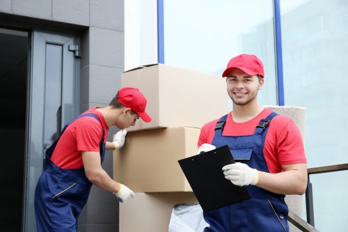 House clearance and removal support for furniture, boxes, and household items
