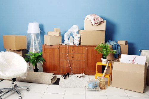 Room-by-room unpacking support for a family house move
